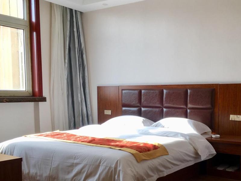 Greentree Alliance Tianshui Railway Station Hotel Exterior photo