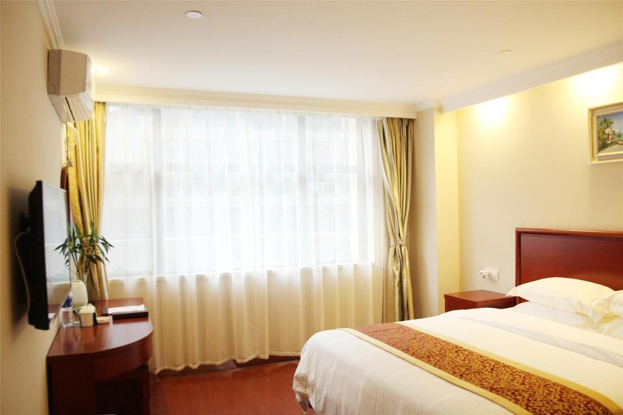 Greentree Alliance Tianshui Railway Station Hotel Exterior photo